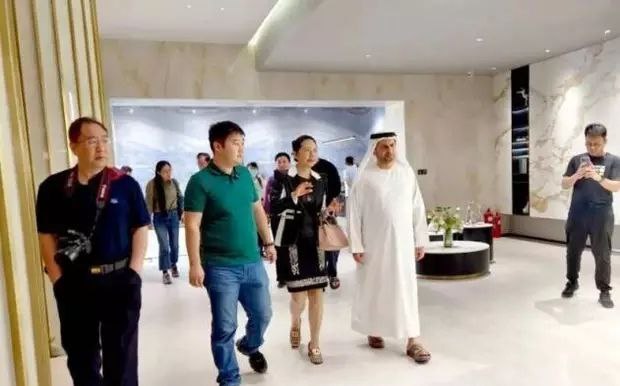 阿联酋迪拜遗产建筑设计部部长艾哈迈德·默罕默德一行莅临金狮王